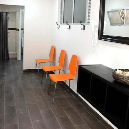 Aparthotel Club Playa Flores 3*